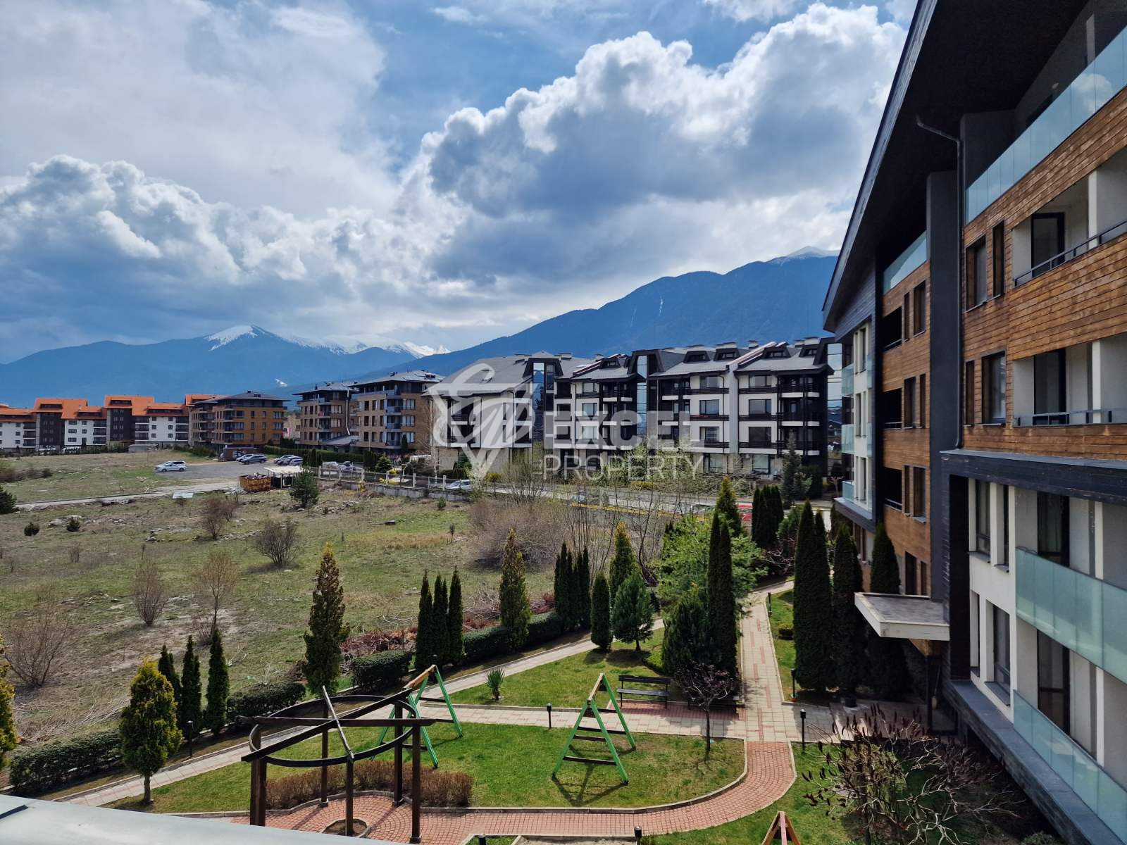Аспен Хайтс / Aspen Heights Роскошные апартаменты вблизи гольф поля, г. Банско