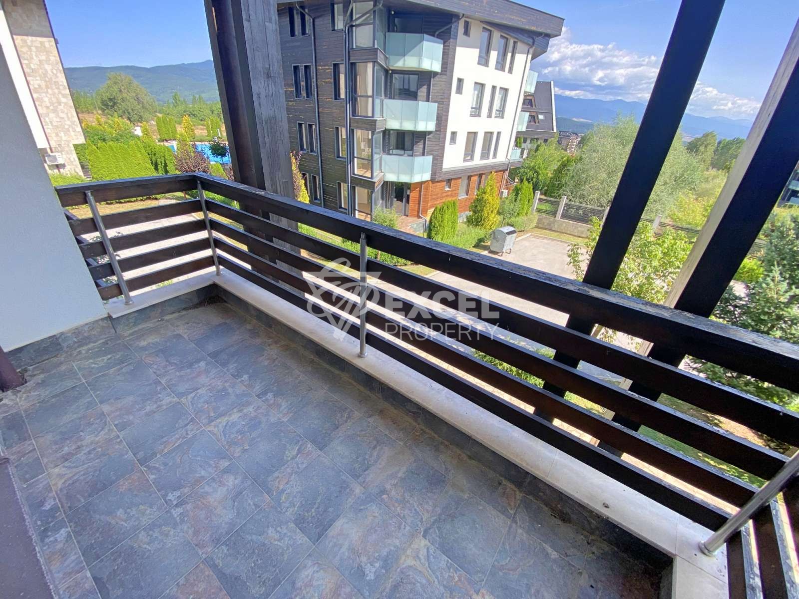 Просторная, недавно меблированная студия на продажу в Aspen Suites, рядом с гольф-клубом Pirin Golf