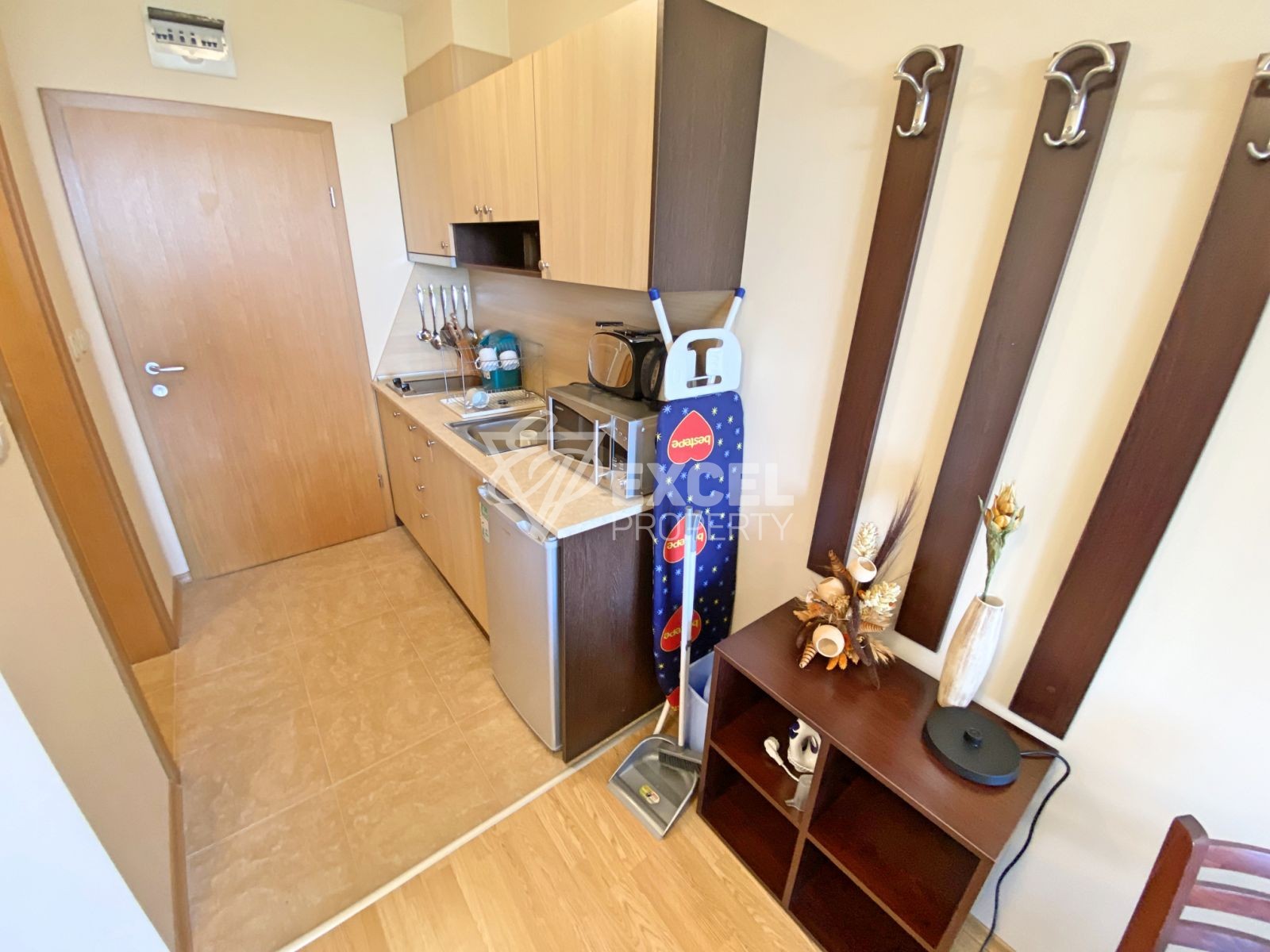 Просторная студия с террасой на продажу в Aspen Suites, рядом с гольф-клубом Pirin Golf.