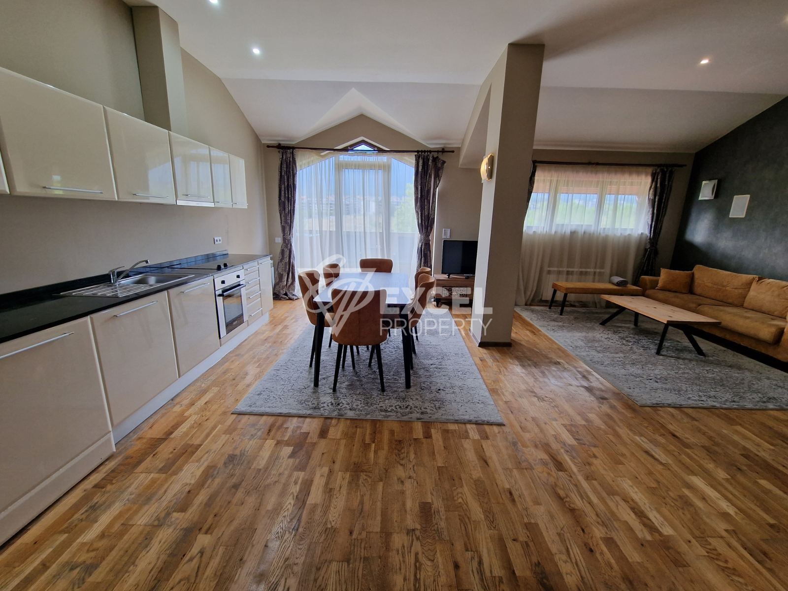 Современная трехкомнатная квартира в круглогодичном комплексе Park Hotel Murite