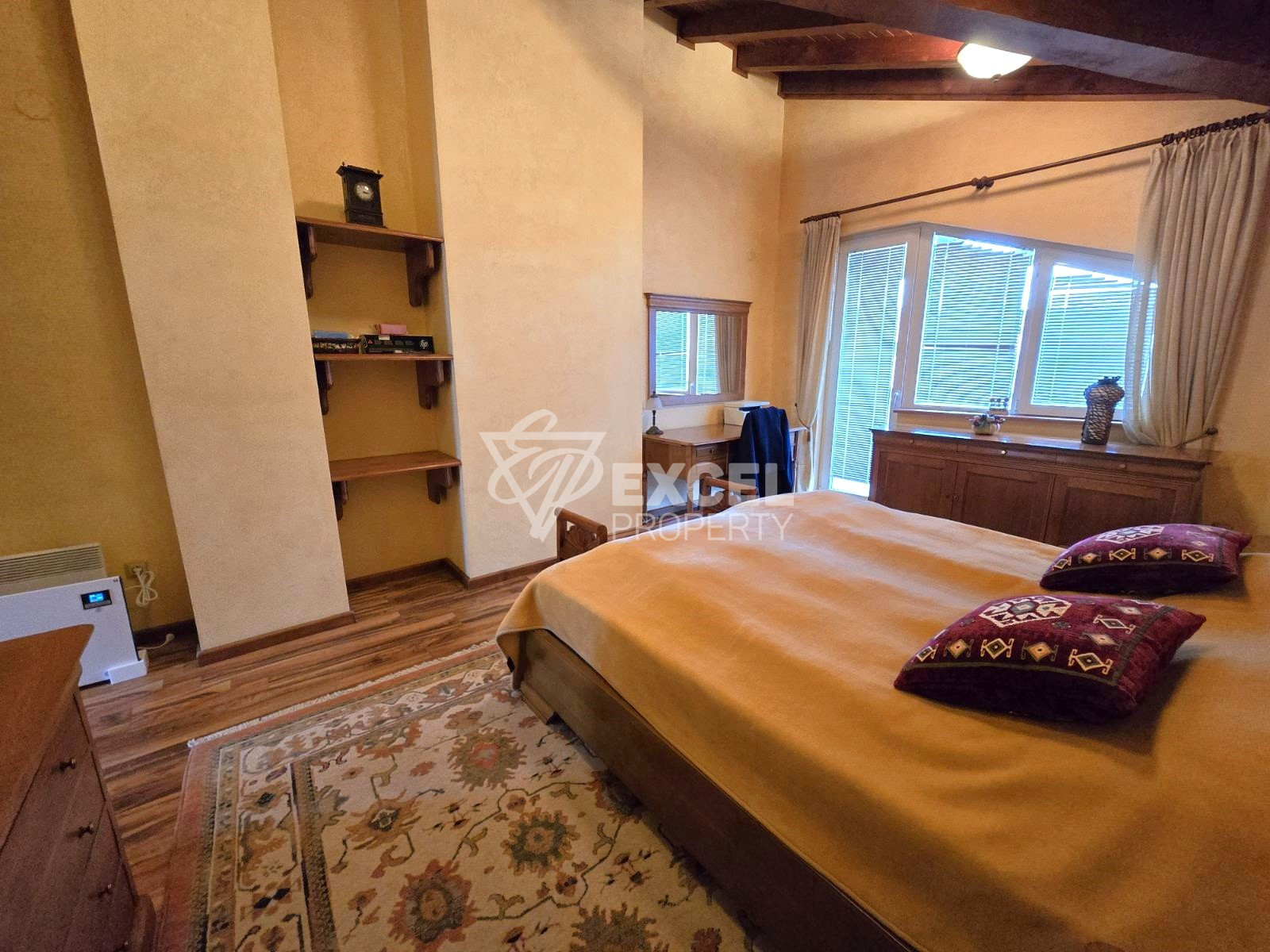 Элегантная многокомнатная квартира на продажу в самом центре Pirin Golf & Country Club: роскошь и совершенство