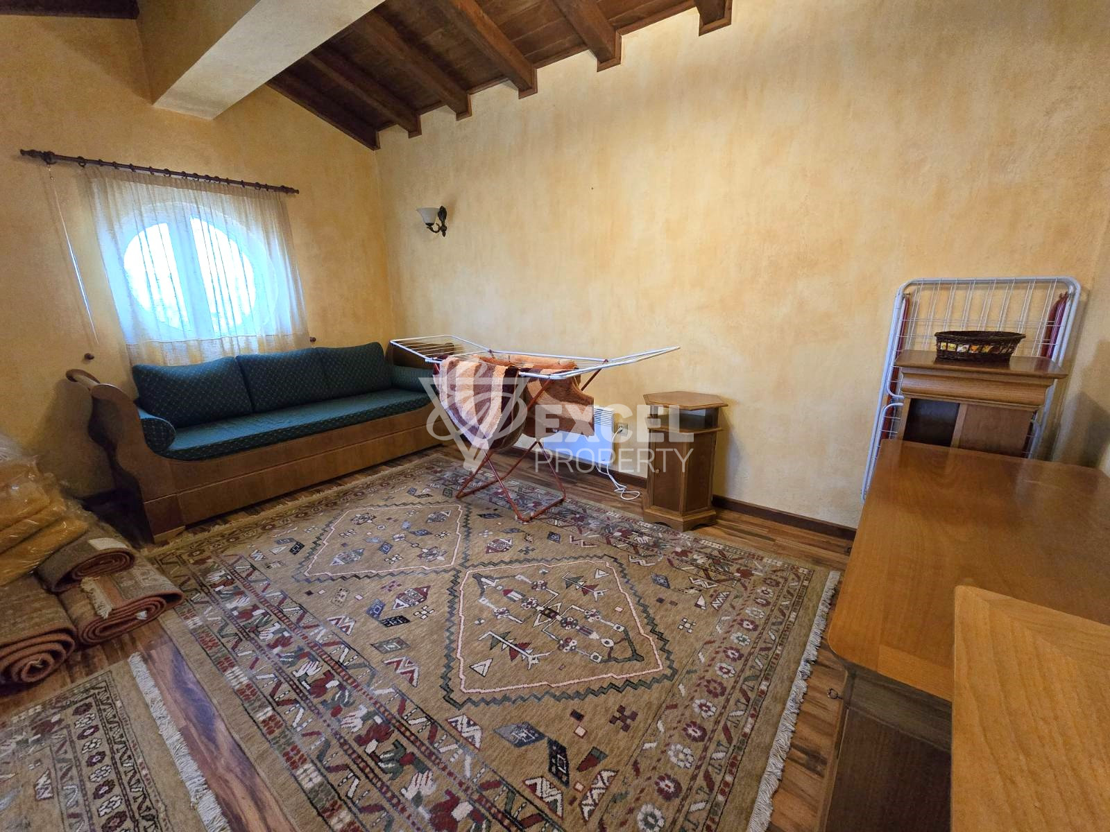 Элегантная многокомнатная квартира на продажу в самом центре Pirin Golf & Country Club: роскошь и совершенство