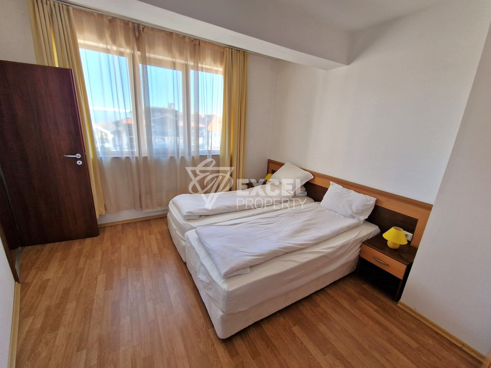 Двухкомнатная квартира в 300м от гондольного подъемника с низкой таксой за обслуживание!