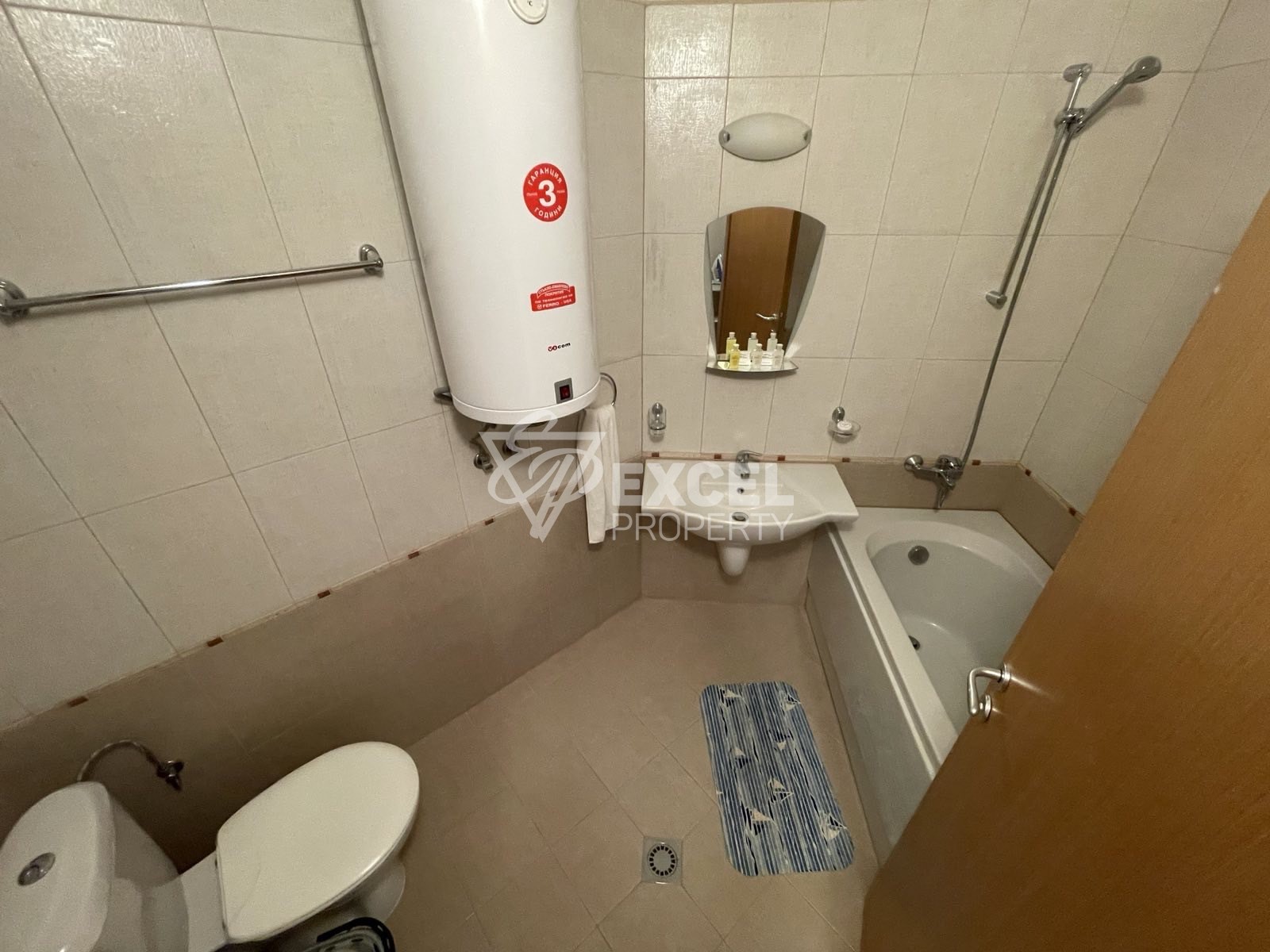 Продается просторная студия в Aspen Suites рядом с Пирин Гольф! Доступная цена!