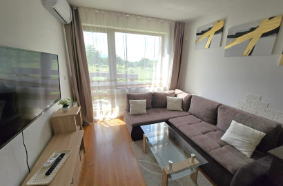 Продается меблированная двухкомнатная квартира в комплексе Belvedere Holiday Club, Банско