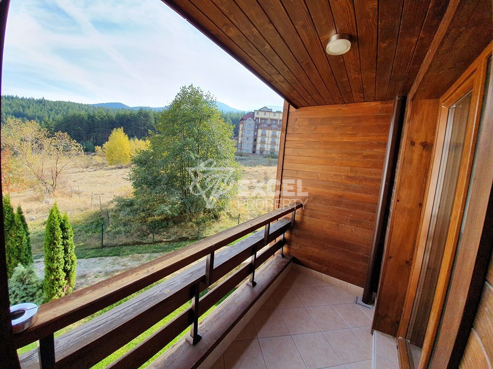Продажа двухкомнатной квартиры с ориентацией на восток в комплексе Green Life, Банско