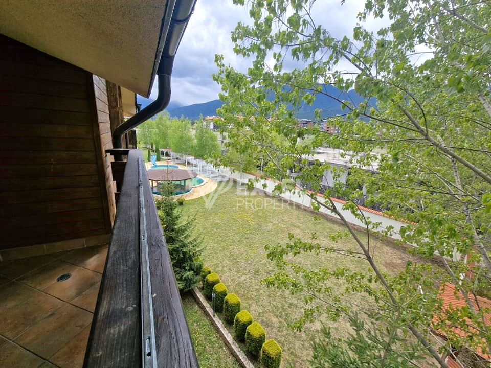 Продается просторная двухкомнатная квартира в Green Wood, Разлог