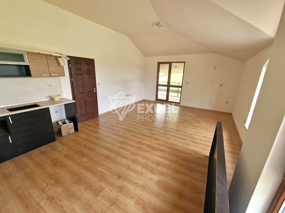 Продается просторная двухкомнатная квартира в Green Wood, Разлог