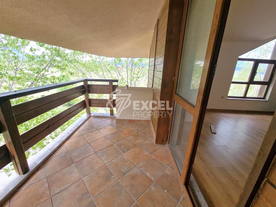 Продается просторная двухкомнатная квартира в Green Wood, Разлог