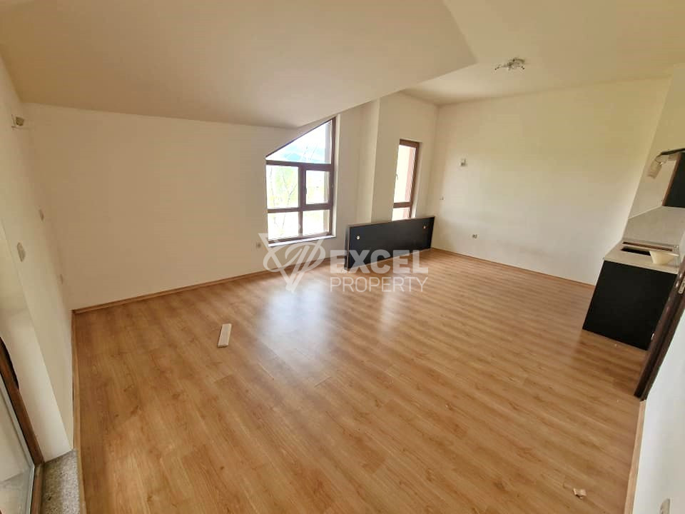 Продается просторная двухкомнатная квартира в Green Wood, Разлог