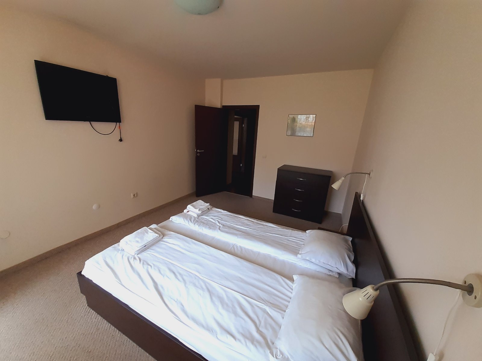 Просторная двухкомнатная квартира в Bansko Royal Towers рядом с подъемником