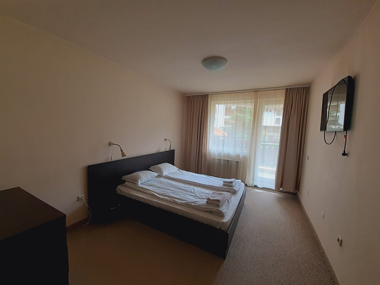 Просторная двухкомнатная квартира в Bansko Royal Towers рядом с подъемником