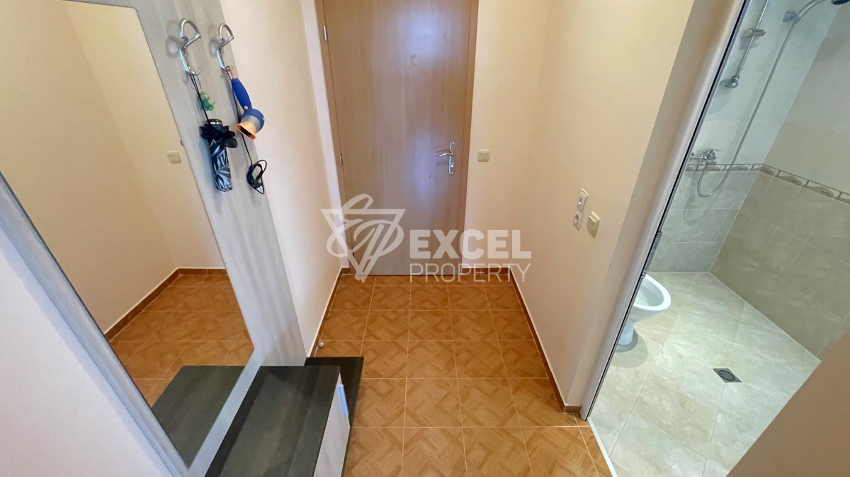 Меблированная студия на продажу в Святом Власе с частичным видом на море