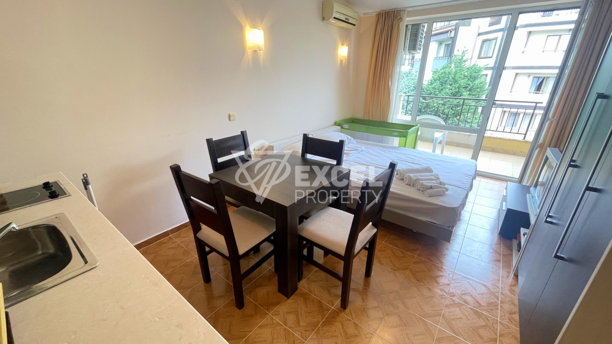 Меблированная студия на продажу в Святом Власе с частичным видом на море