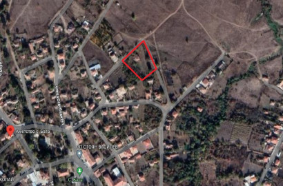 Земельны участок под застройке село Бата, община Поморие