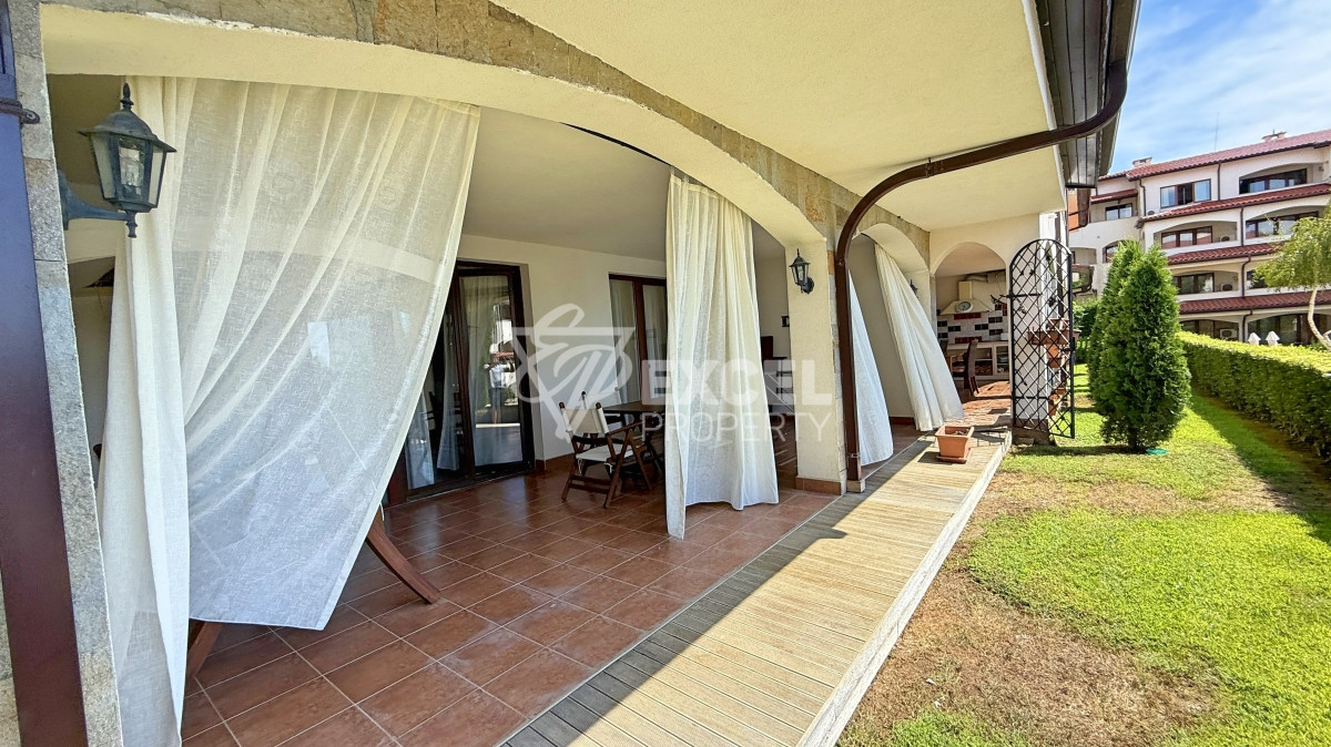 Уникальная многокомнатная недвижимость с атмосферой дома на первой линии моря - Святой Влас