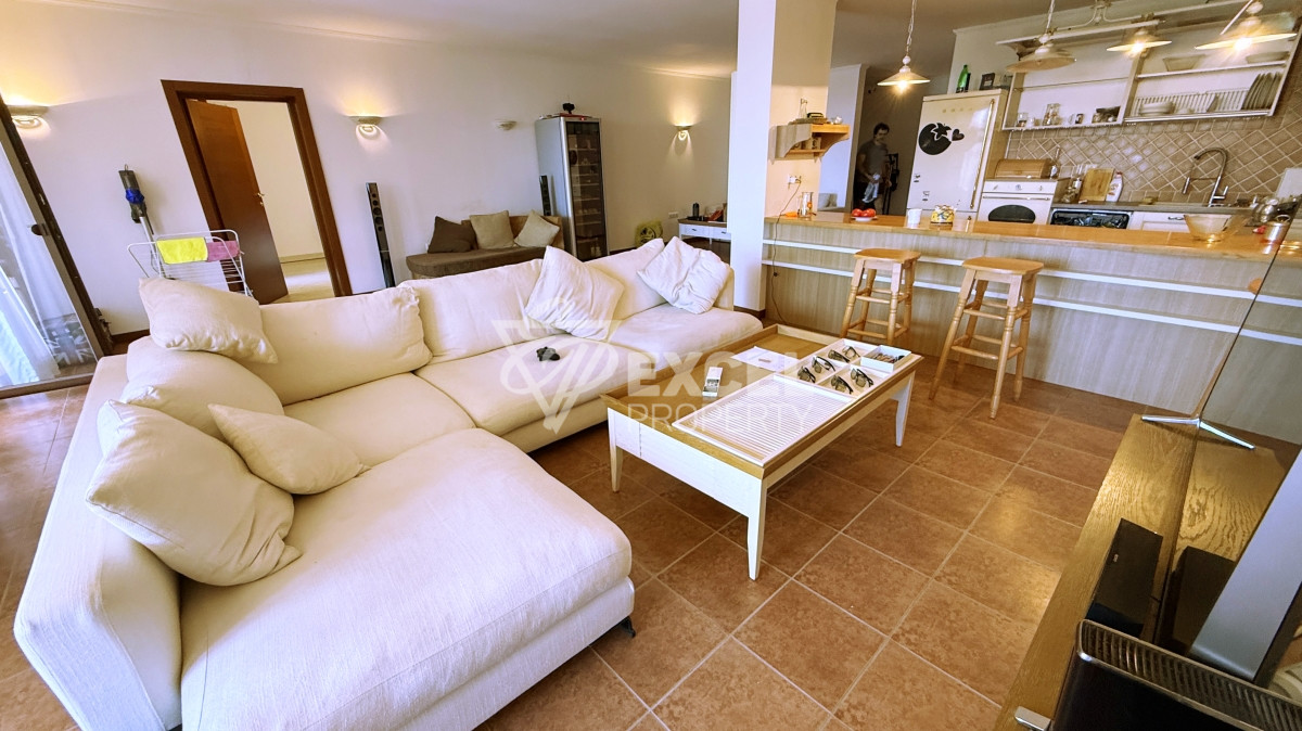 Уникальная многокомнатная недвижимость с атмосферой дома на первой линии моря - Святой Влас