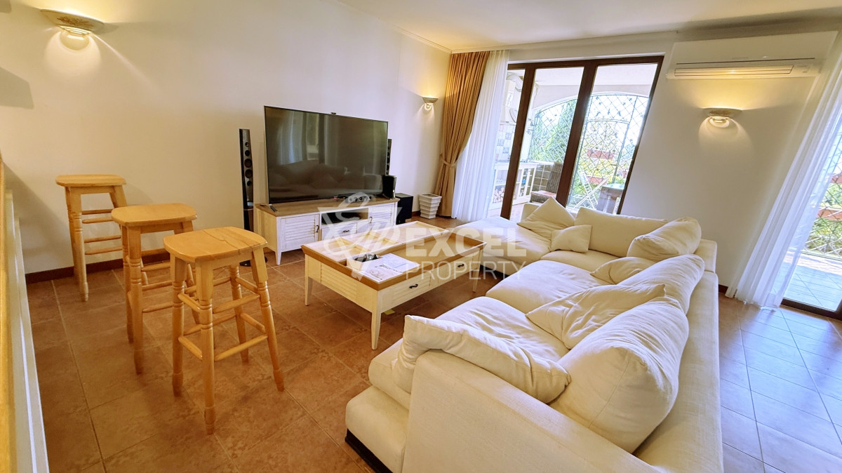 Уникальная многокомнатная недвижимость с атмосферой дома на первой линии моря - Святой Влас