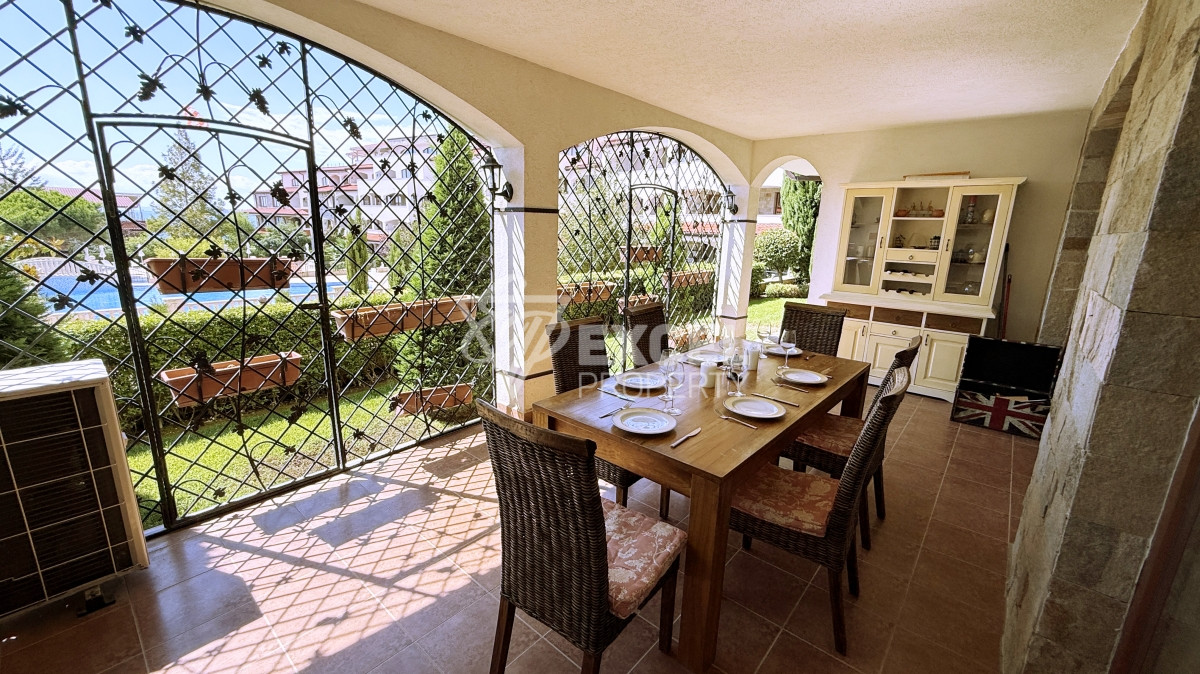 Уникальная многокомнатная недвижимость с атмосферой дома на первой линии моря - Святой Влас