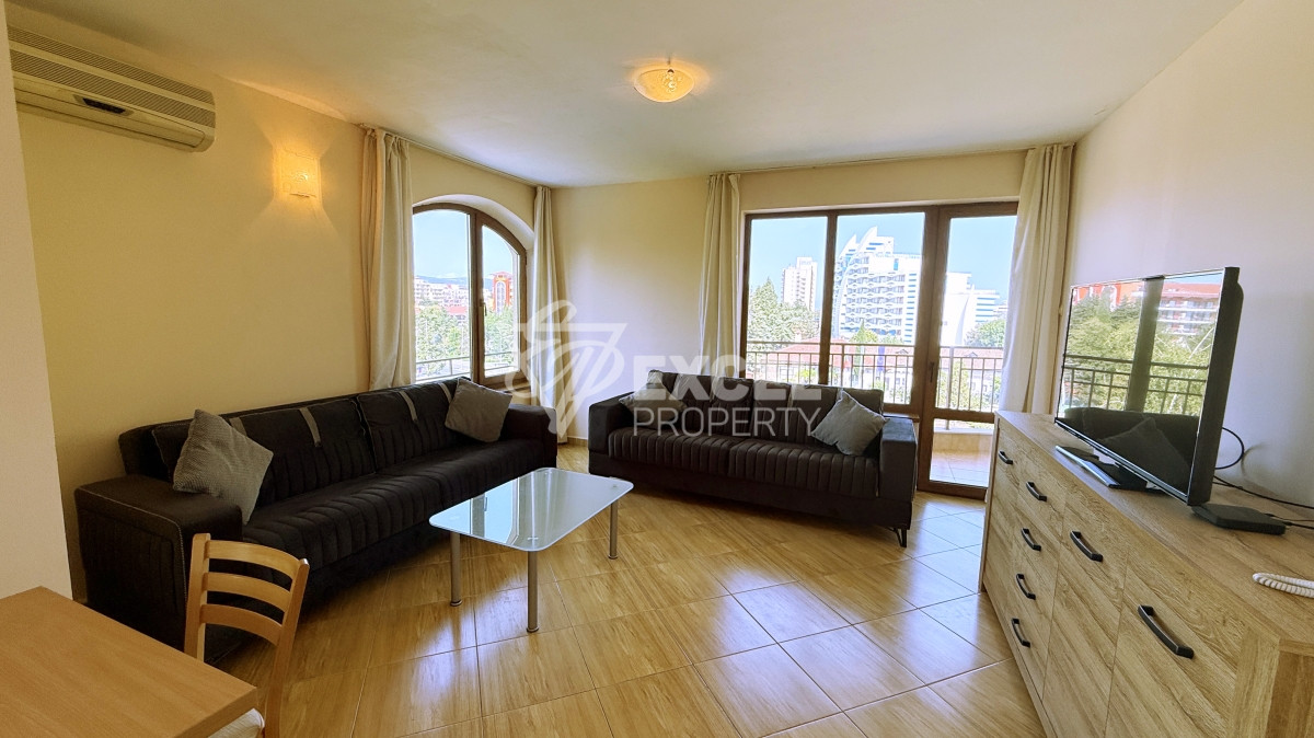 Двухкомнатная квартира в комплексе Голдан Дримс, Солнечный Берег