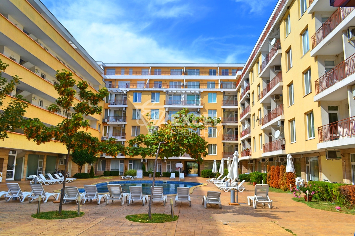 Мезонет на продажу в Солнечном Берегу – комплекс Солнечный День 2, в 500 м от моря