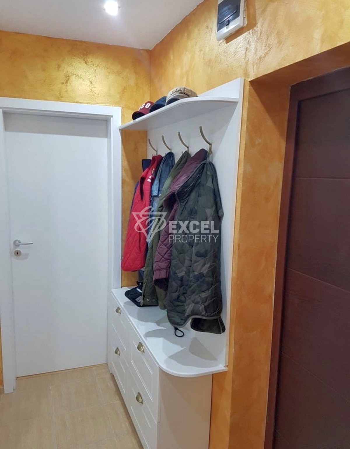 Роскошная двухкомнатная квартира - район Черно Море 2.