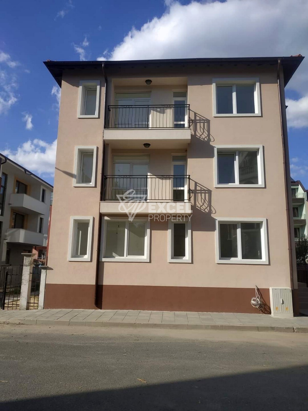 Двухкомнатные квартиры - Несебр.