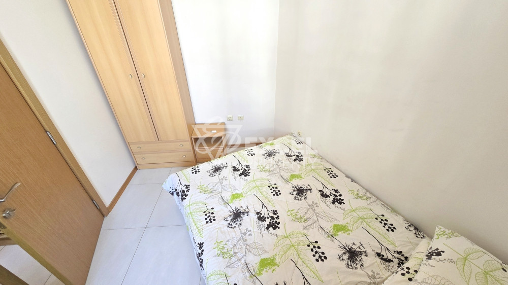 🏡 Тристаен апартамент с гледка към басейна в отлично поддържан комплекс 🌊